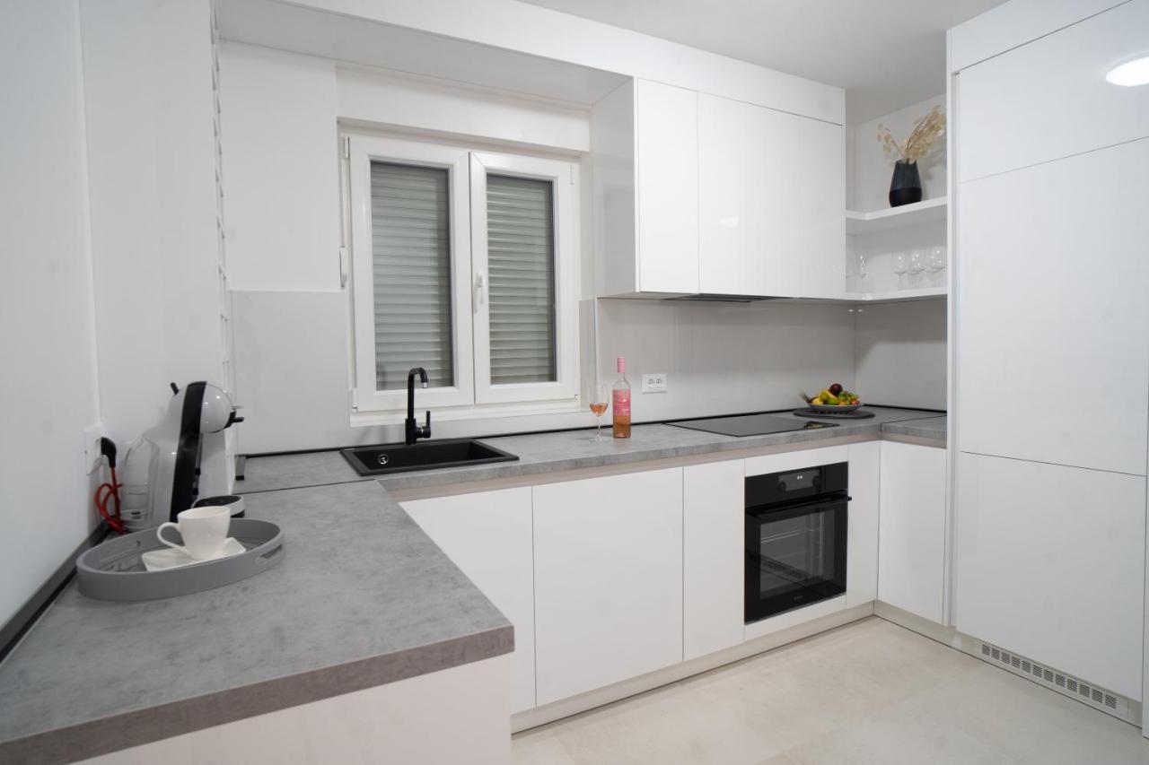 Apartman Kim มาคาร์สกา ภายนอก รูปภาพ