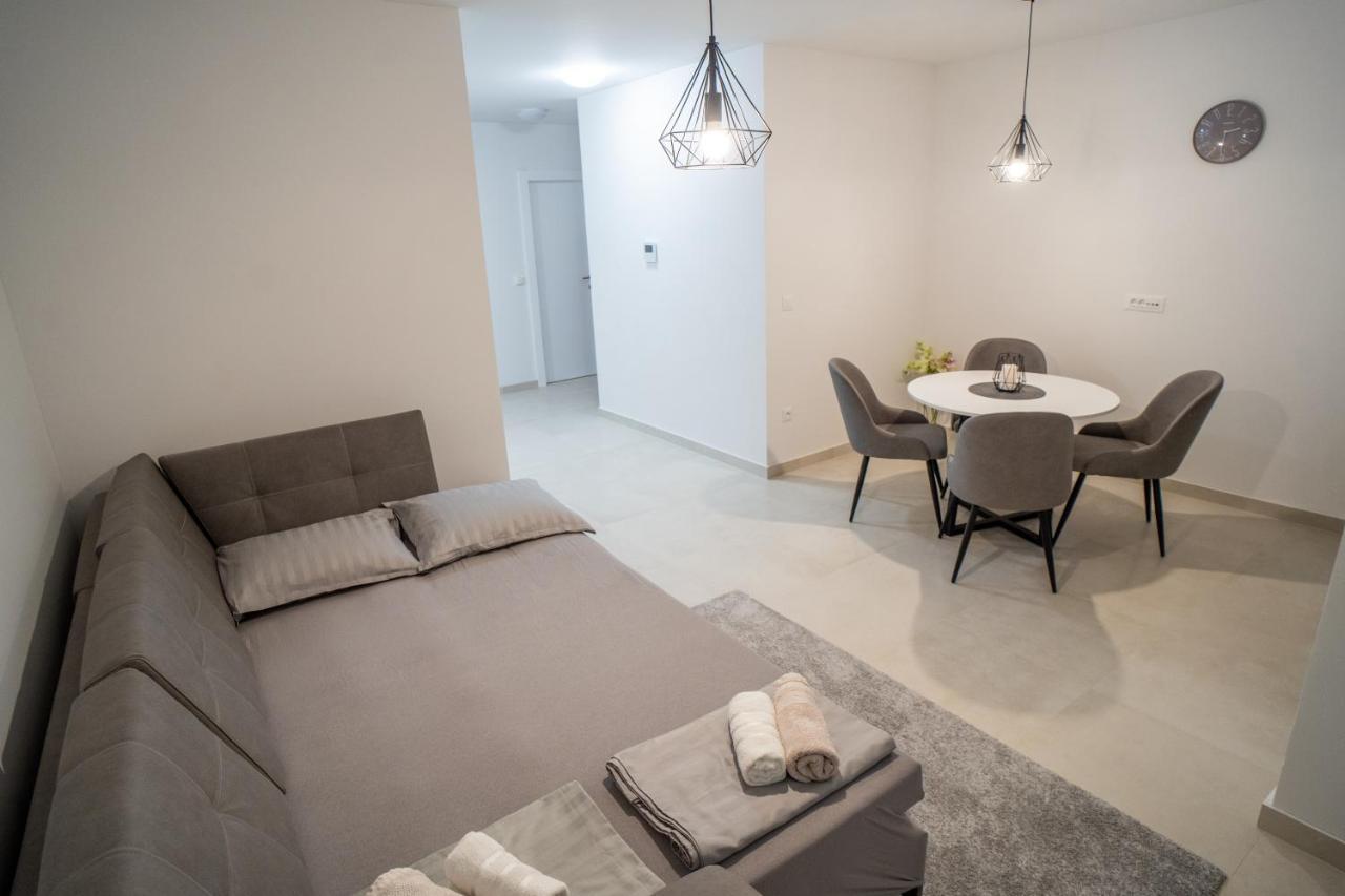 Apartman Kim มาคาร์สกา ภายนอก รูปภาพ